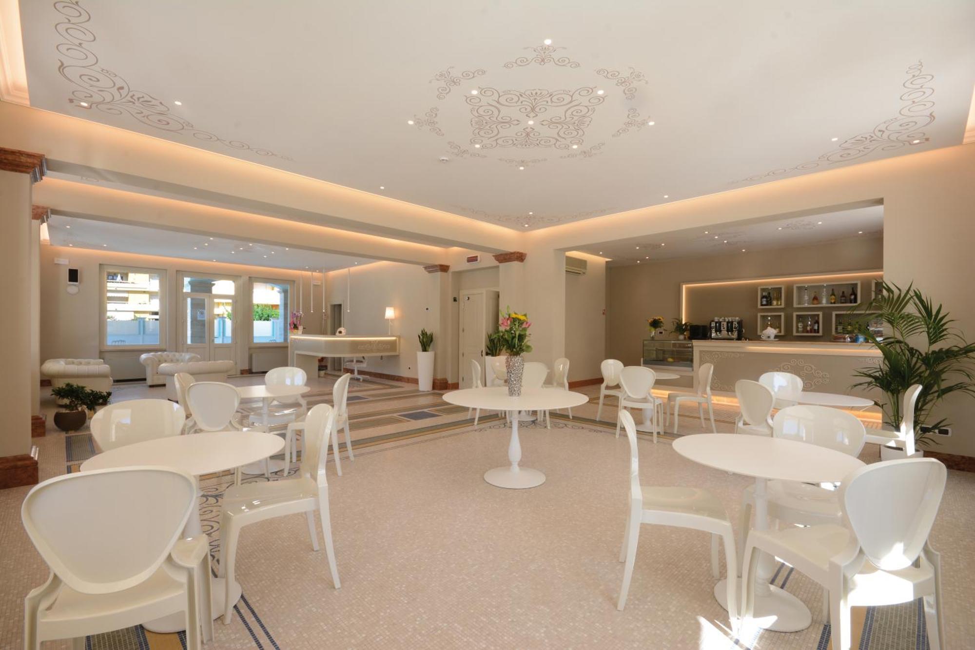 Residence Hotel Alba Palace Alba Adriatica Exterior foto